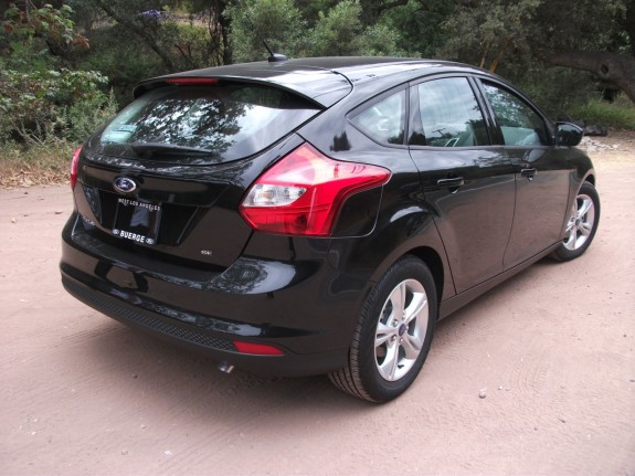 Review 2012 Ford Focus Se